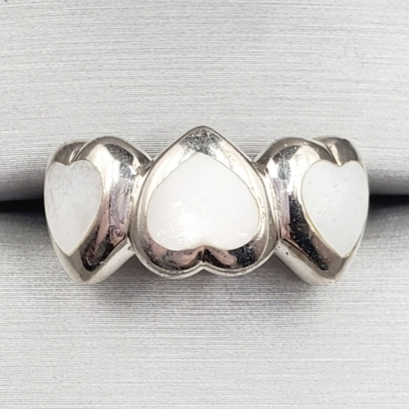 Mother Of Pearl Heart Ring